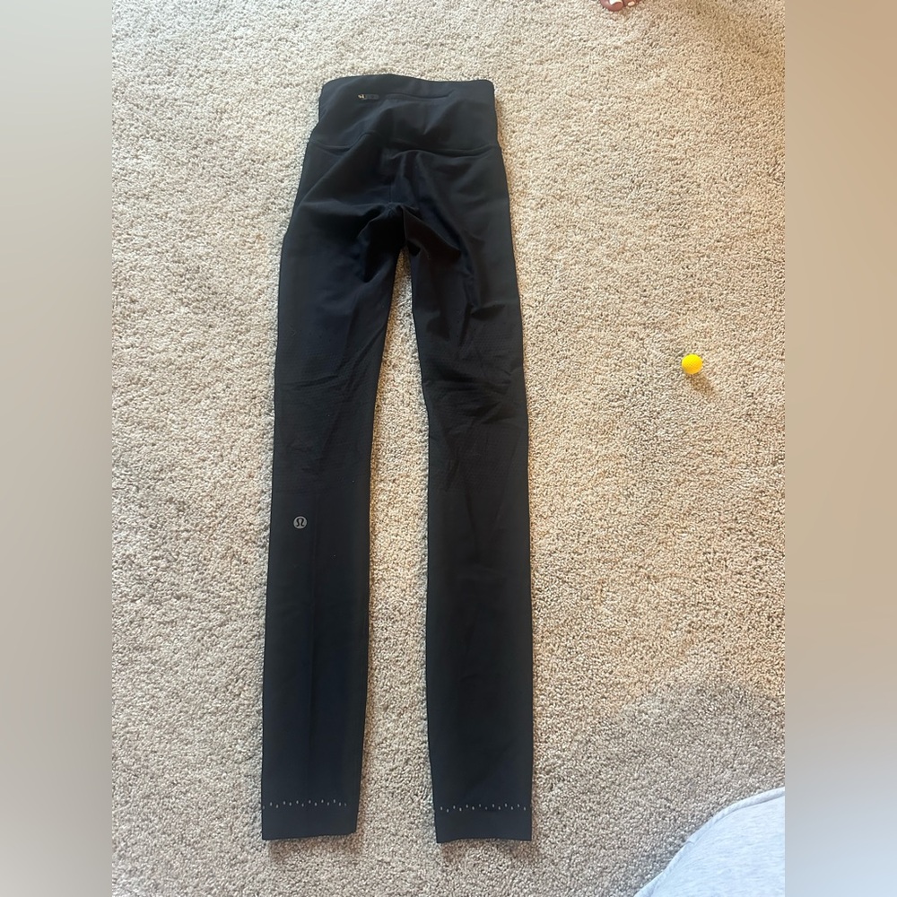 Lululemon legging size 2 28”
